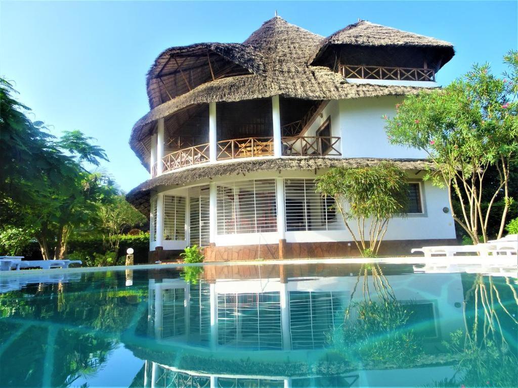 Watamu, Nestled Between Pristine Beaches And Lush Tropical Forest Hotel Exterior foto